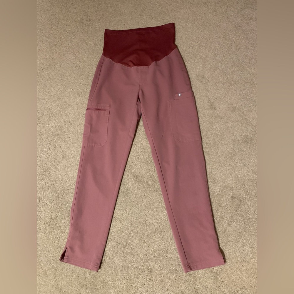 Maternity Figs Scrub Pants in Mauve Size XXS Petite